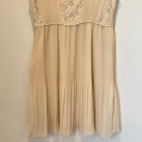 Forever21 Accordion Lace Romantic Fairy Dress Neutral Cream Small-Medium NEW - Picture 12 of 15